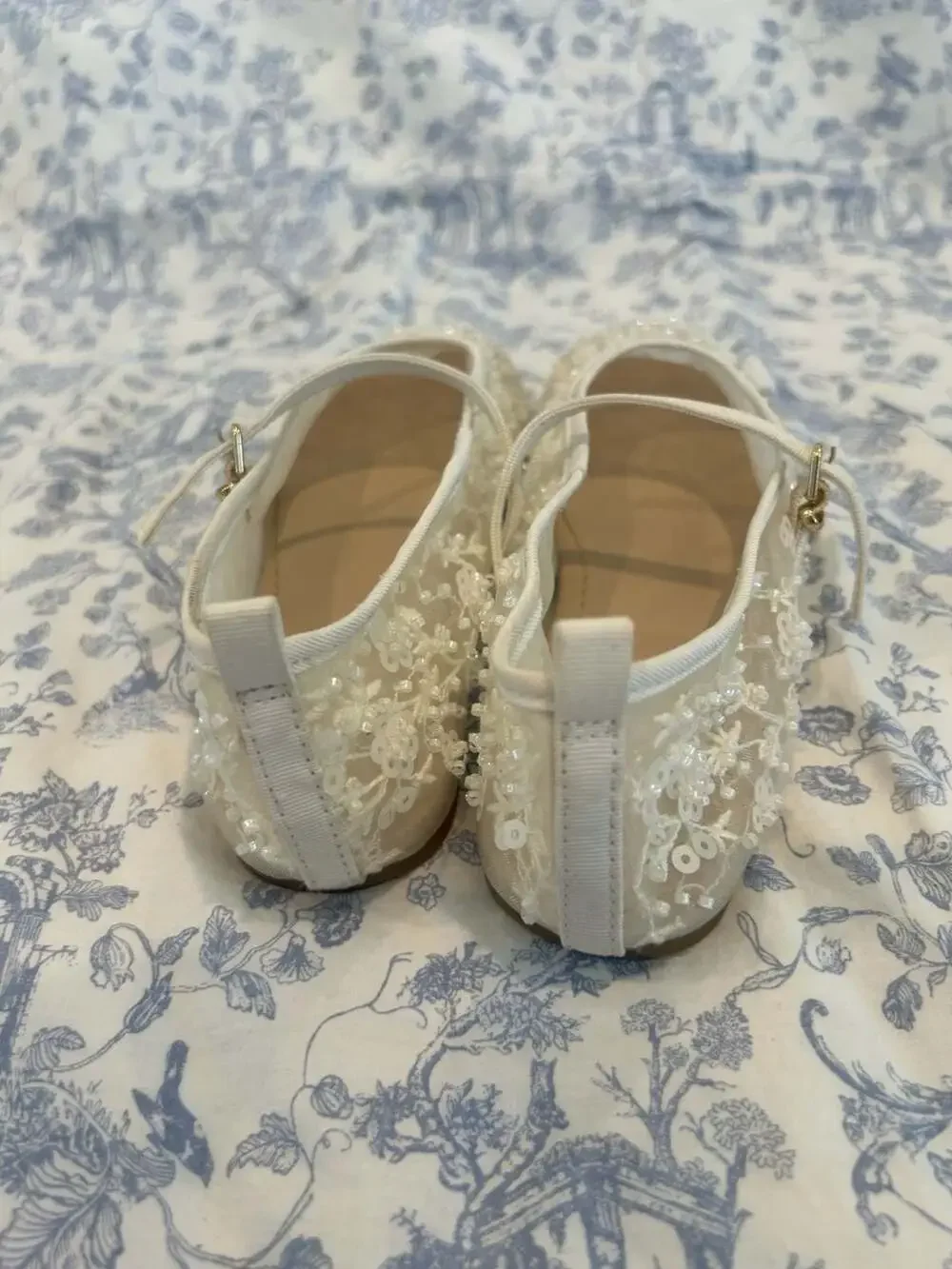 ZARA Girls Size 31 Ivory Beaded Sequin Floral Mesh Mary Jane Ballet Flats